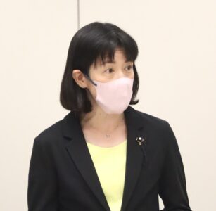東京都立看護専門学校の授業料等を無償化する条例(案)への賛成意見