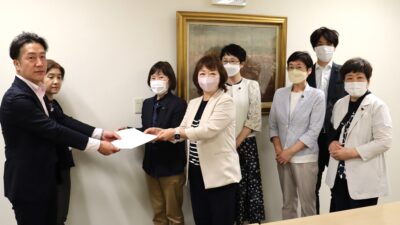 痴漢ゼロに向けた調査と取り組みについての申し入れ
