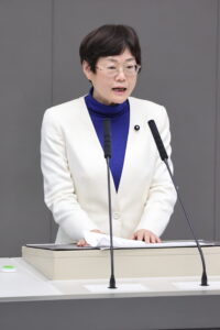 本会議　清水とし子都議(日野市選出)の代表質問