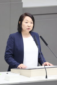 本会議　斉藤まりこ都議(足立区選出)の代表質問