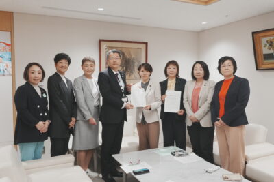 戦争終結のための外交交渉を国に求めるとともに 戦争の影響から地域経済と暮らしを守る対策を行うよう求める緊急要望についての申し入れ